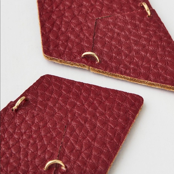 Earrings Statement - Picture 3 of 3